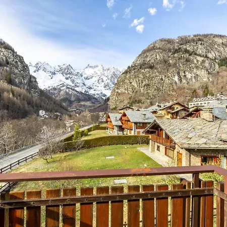 In Centro A Mont Blanc Apartment *