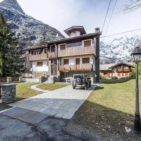 In Centro A Mont Blanc Appartement *